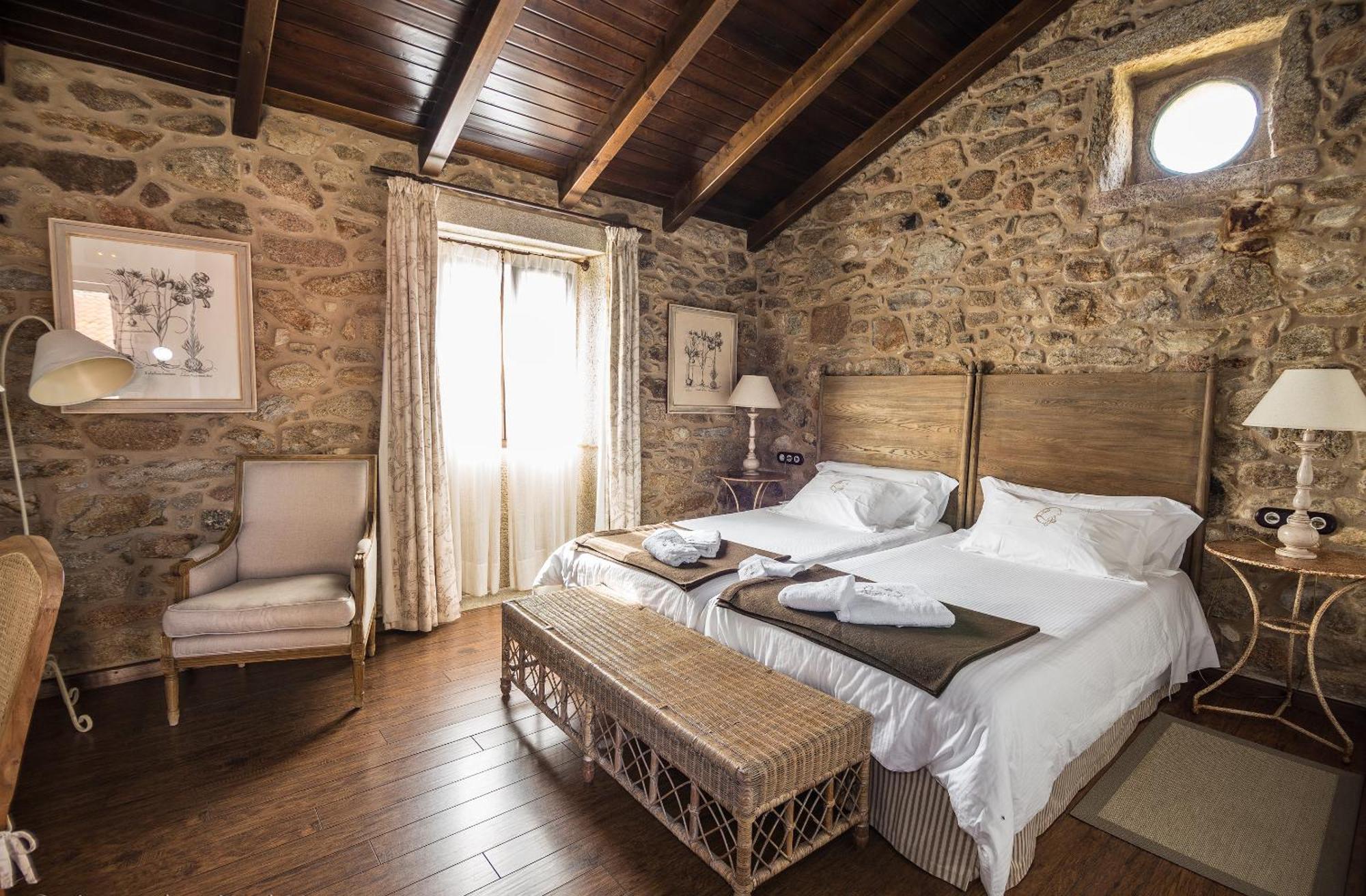 Hotel Rustico Lugar Do Cotarino Camarinas Bagian luar foto