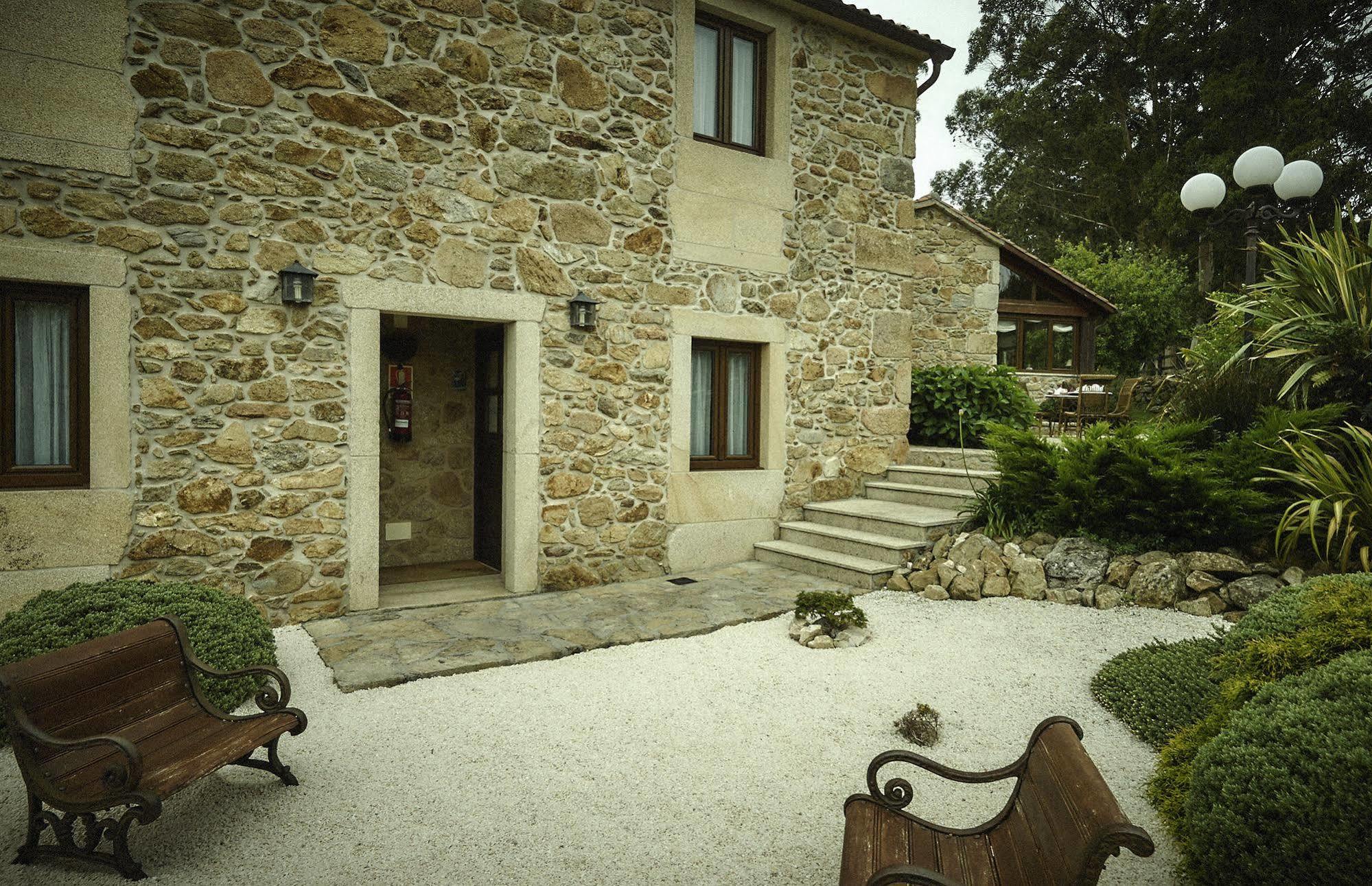 Hotel Rustico Lugar Do Cotarino Camarinas Bagian luar foto